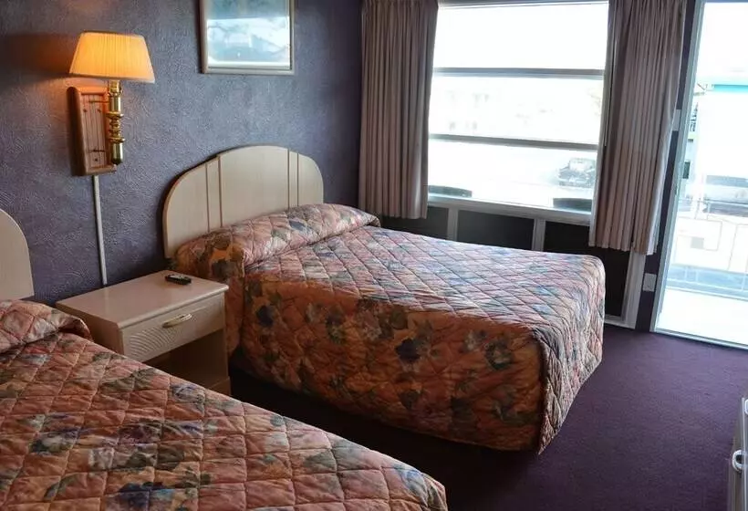 ２ダブルベッドのスタンダードルーム, Royal Court Motel
