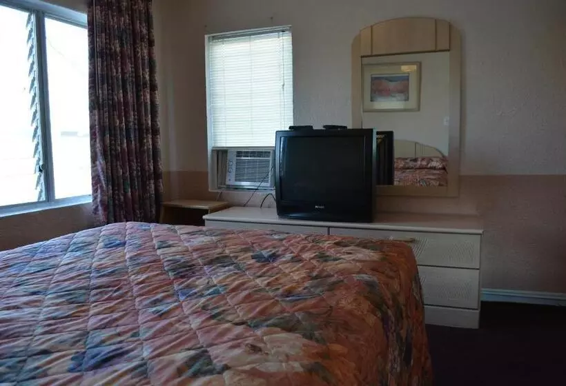 ２ベッドルームアパートメント, Royal Court Motel