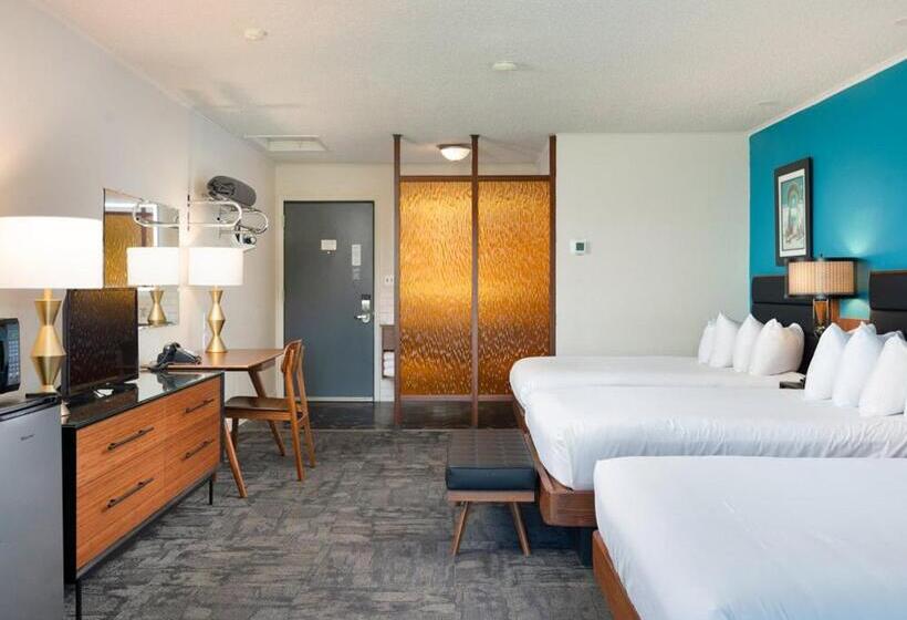 اتاق لوکس سه تخته, Sapphire Motel Midtown Bozeman