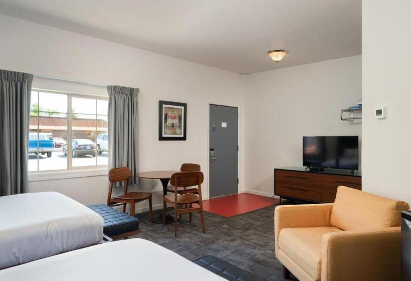 Трехместный Номер Superior, Sapphire Motel Midtown Bozeman