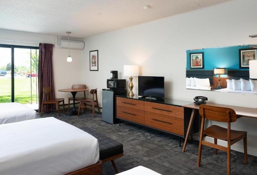 اتاق لوکس سه تخته, Sapphire Motel Midtown Bozeman
