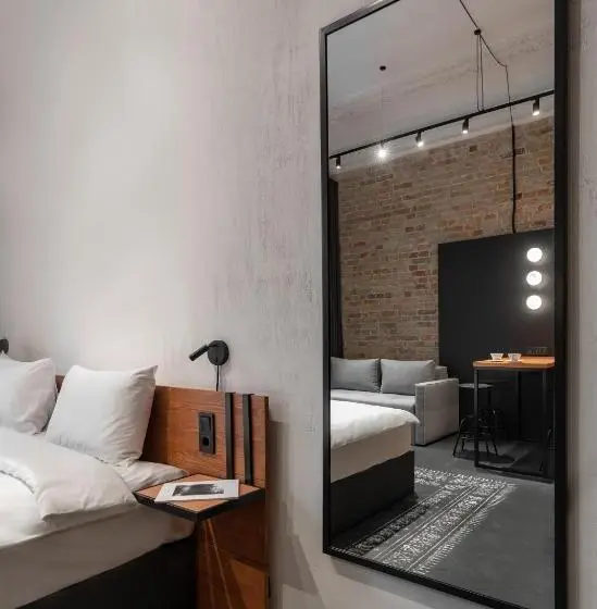 Deluxe-perhehuone, Globe Runner Hotel & Hostel