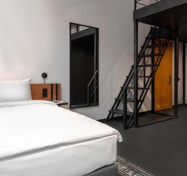 Camera Familiare Deluxe, Globe Runner Hotel & Hostel