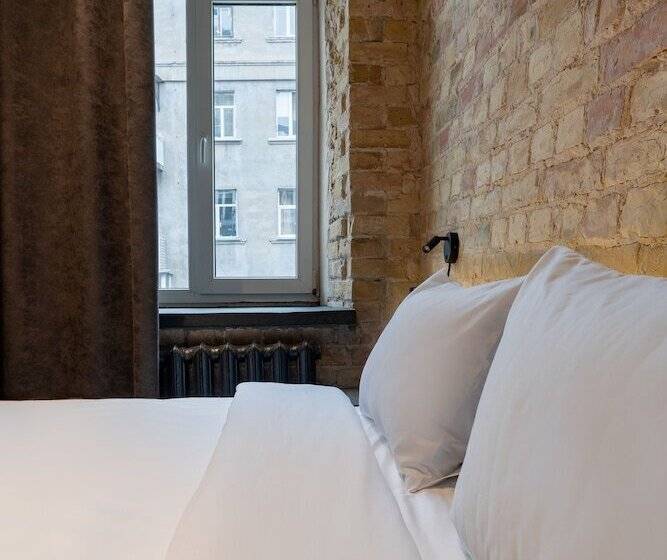 Camera Standard, Globe Runner Hotel & Hostel