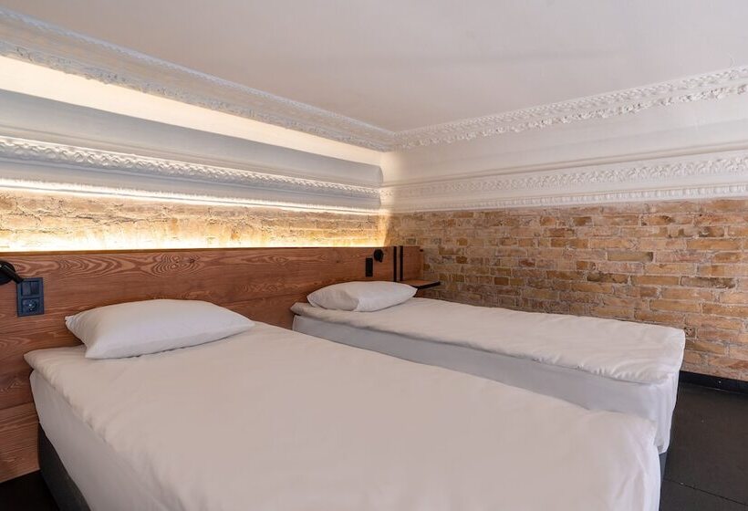 Camera Familiare, Globe Runner Hotel & Hostel