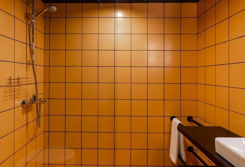 Camera Familiare, Globe Runner Hotel & Hostel