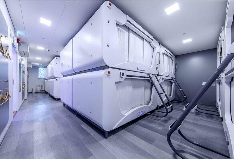 تختخواب در اتاق مشترک, Capsule Hostels Tallinn