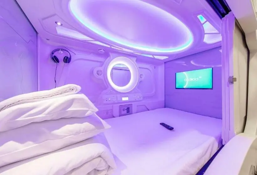 تختخواب در اتاق مشترک, Capsule Hostels Tallinn