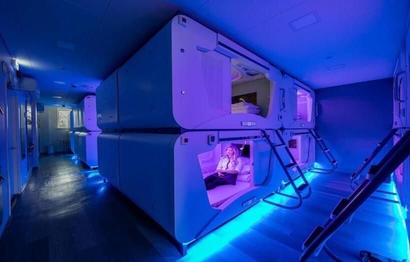 اتاق استاندارد, Capsule Hostels Tallinn