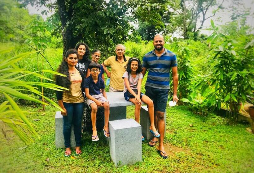 Habitación Triple Deluxe, First Kingdom   For Forigners Only