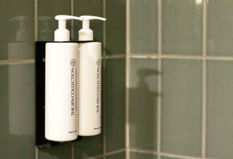 اتاق راحتی, Mai Amsterdam