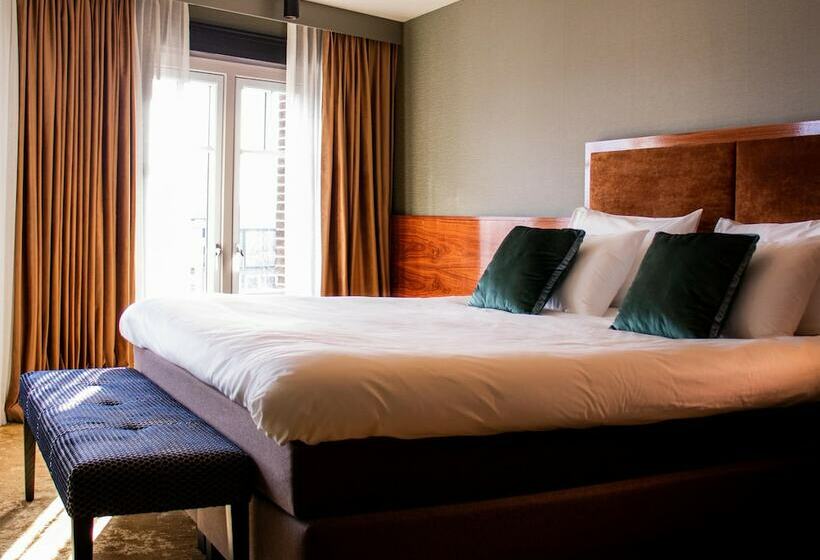 اتاق راحتی, Mai Amsterdam