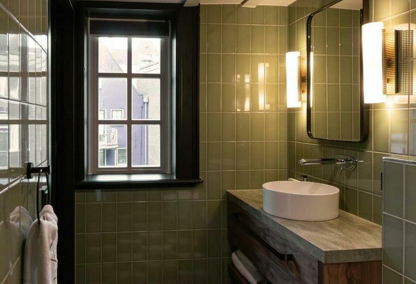 اتاق استاندارد, Mai Amsterdam