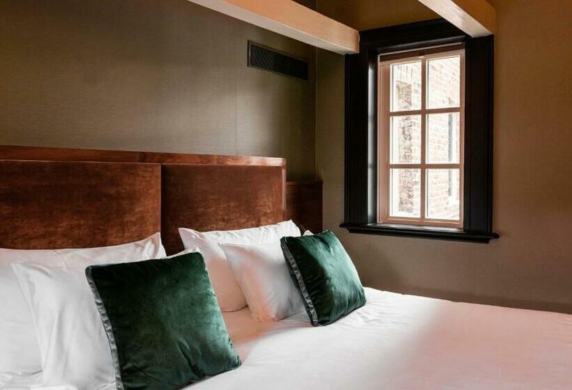 اتاق استاندارد, Mai Amsterdam