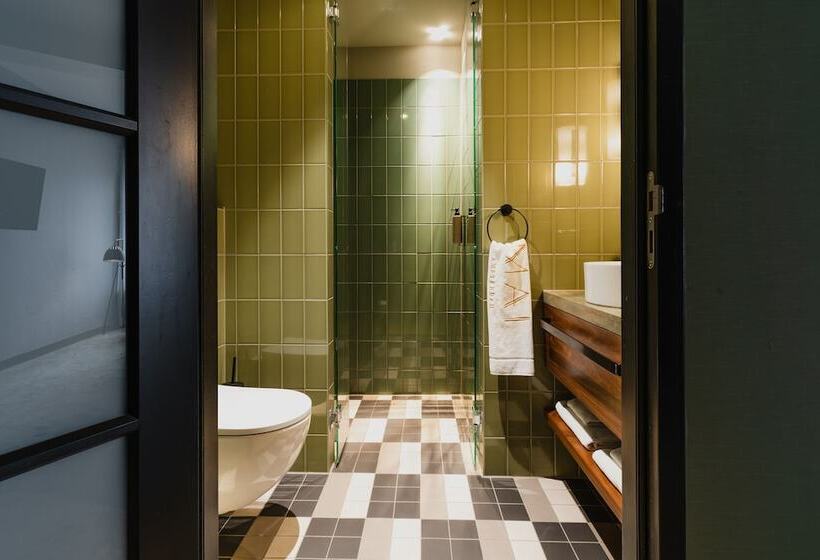 اتاق استاندارد, Mai Amsterdam