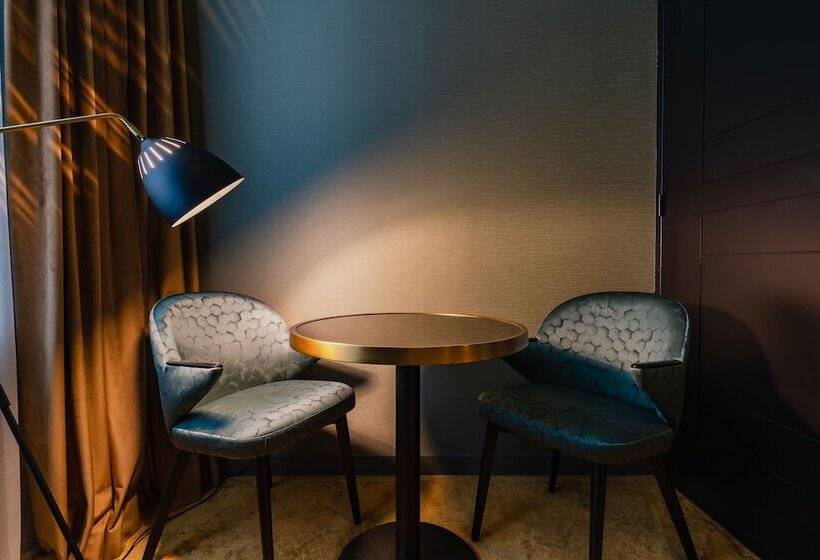 اتاق استاندارد, Mai Amsterdam