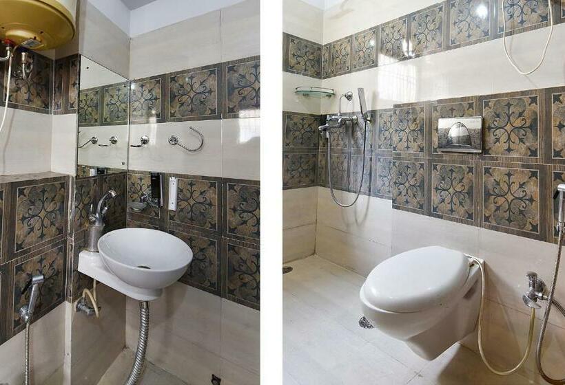 디럭스 룸, Fabhotel Rushank Palace