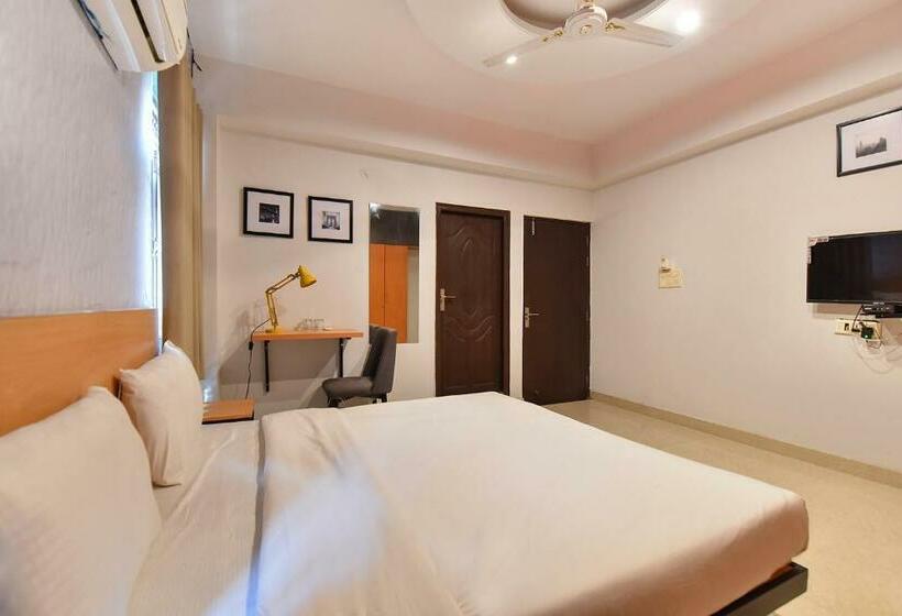 디럭스 룸, Fabhotel Rushank Palace