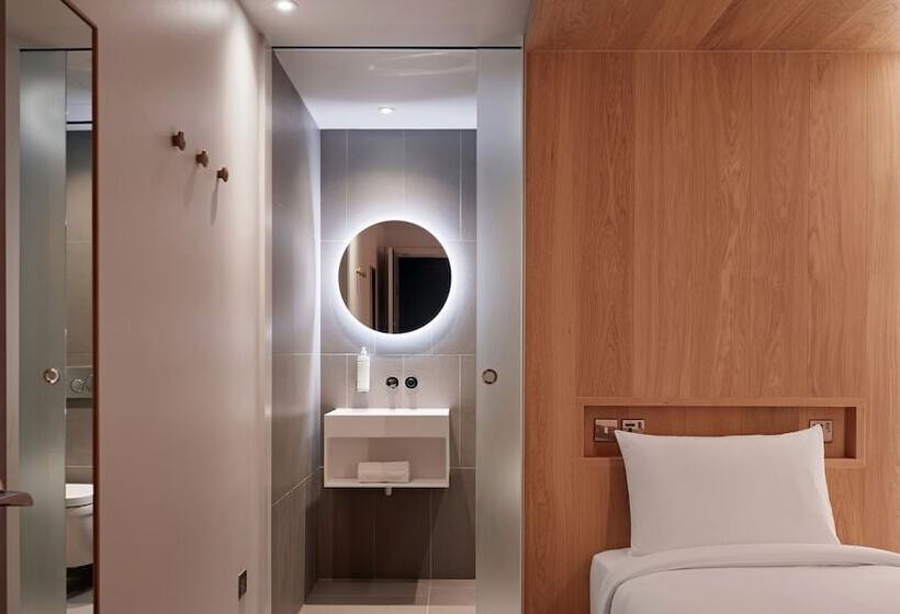 غرفة قياسية, Zedwell Piccadilly Circus