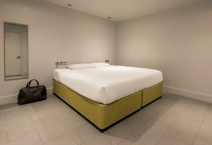 اتاق استاندارد برای معلولان, Zedwell Piccadilly Circus