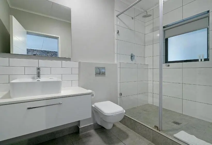آپارتمان 1 خوابه, Urban Artisan Luxury Suites By Totalstay