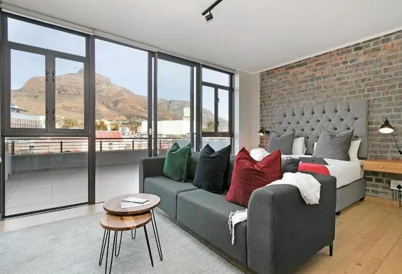 استودیوی لوکس, Urban Artisan Luxury Suites By Totalstay