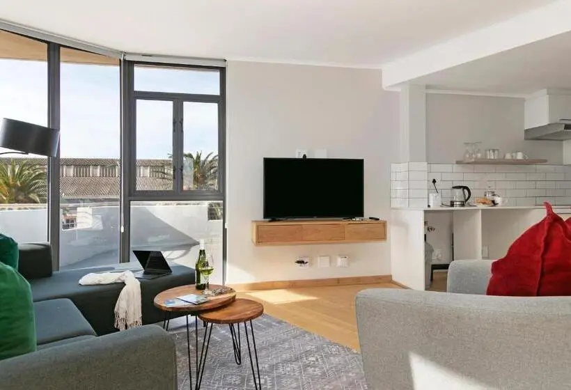 استودیوی سوپریور, Urban Artisan Luxury Suites By Totalstay
