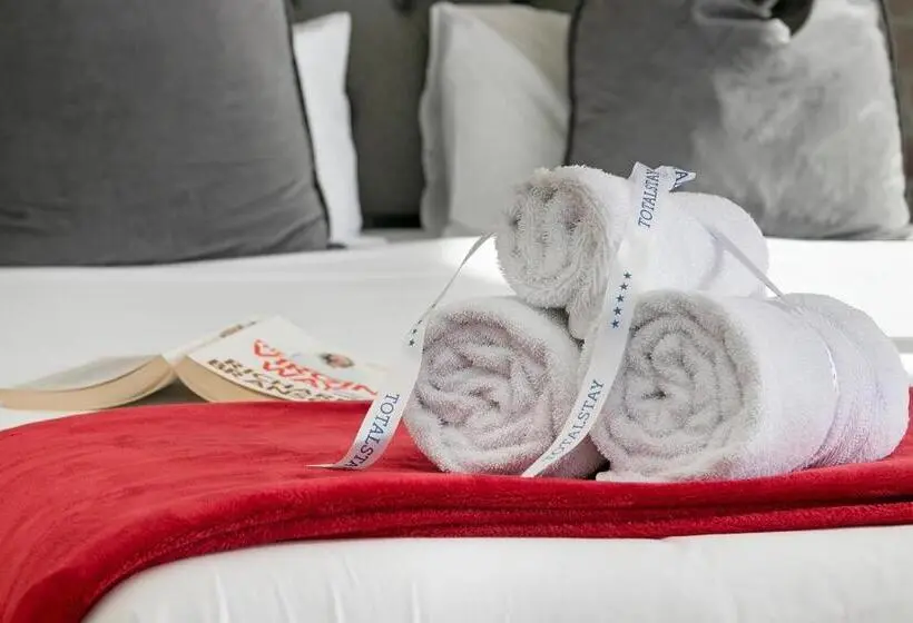 استودیوی سوپریور, Urban Artisan Luxury Suites By Totalstay