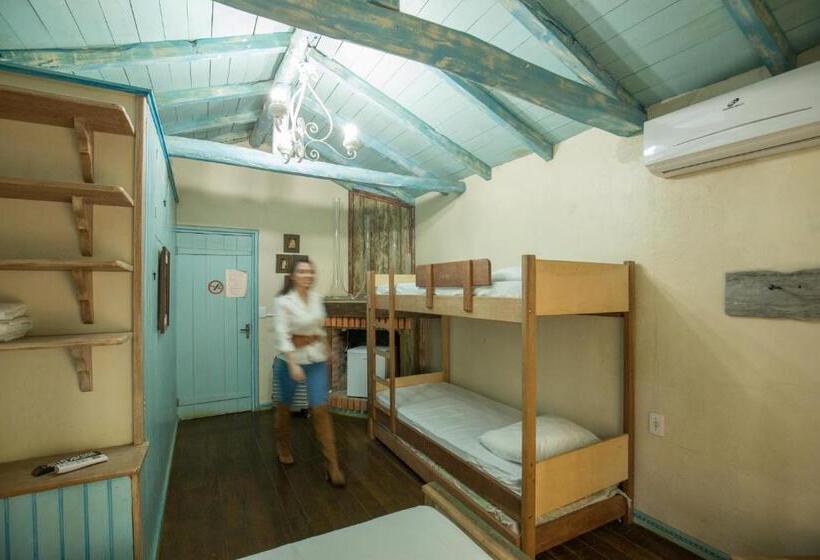 标准四人间共用浴室, Chácara Das Flores