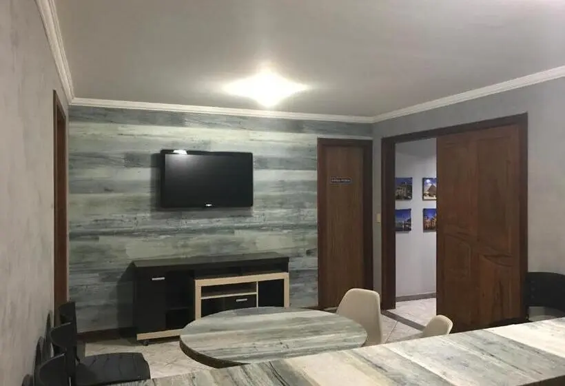 Standard Kolmen Hengen Huone, Regi House Hostel