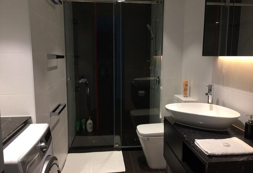 Апартаменты 2 Спальни, Tasha S Apartments On Warwick