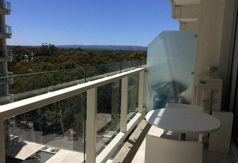 Апартаменты 2 Спальни, Tasha S Apartments On Warwick