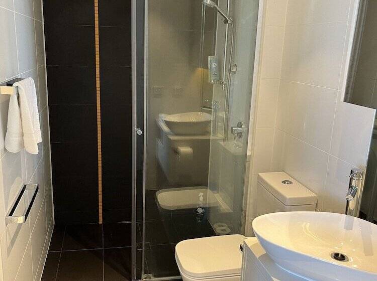 Апартаменты 2 Спальни, Tasha S Apartments On Warwick