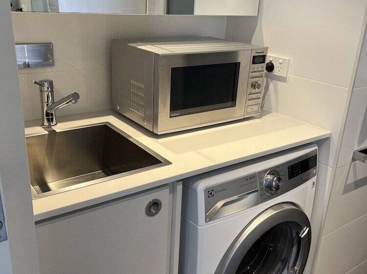 침실 2개 아파트, Tasha S Apartments On Warwick