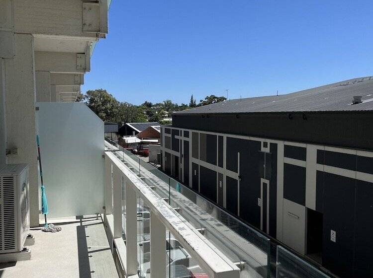 Апартаменты 2 Спальни, Tasha S Apartments On Warwick