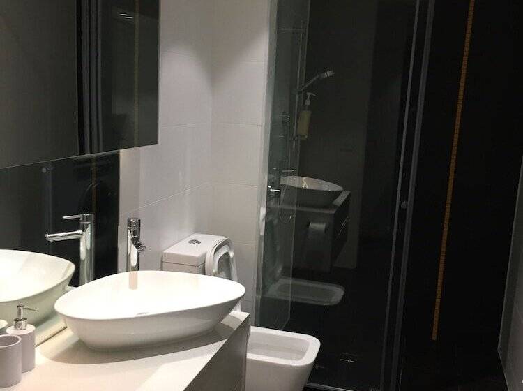 침실 2개 아파트, Tasha S Apartments On Warwick