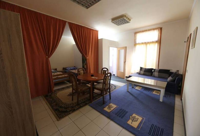 آپارتمان کلاسیک 1 خوابه, Apartments Boulevard