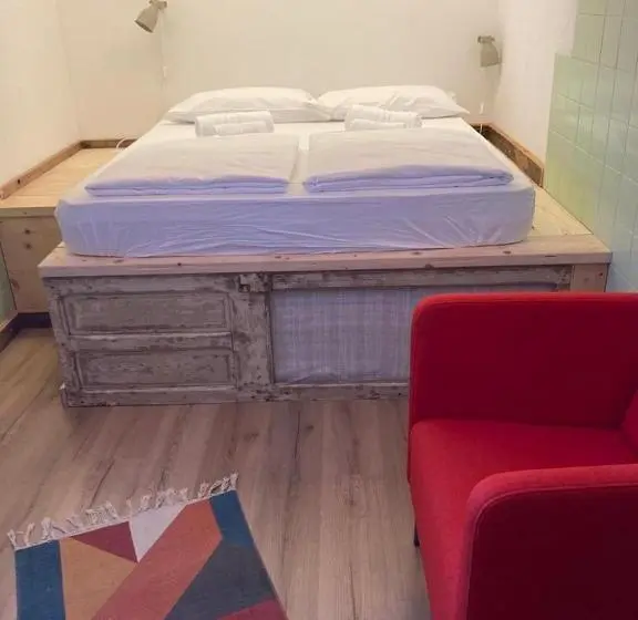 マウンテンビュースタンダードルーム, Albergo Diffuso Antagonisti