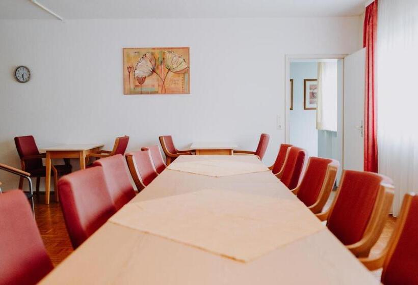 스탠다드 트리플 룸, Pension Neustart