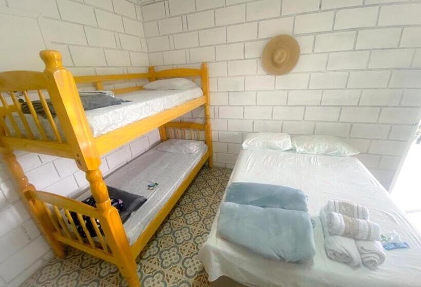 Семейный Номер, Chácara Kumbaya