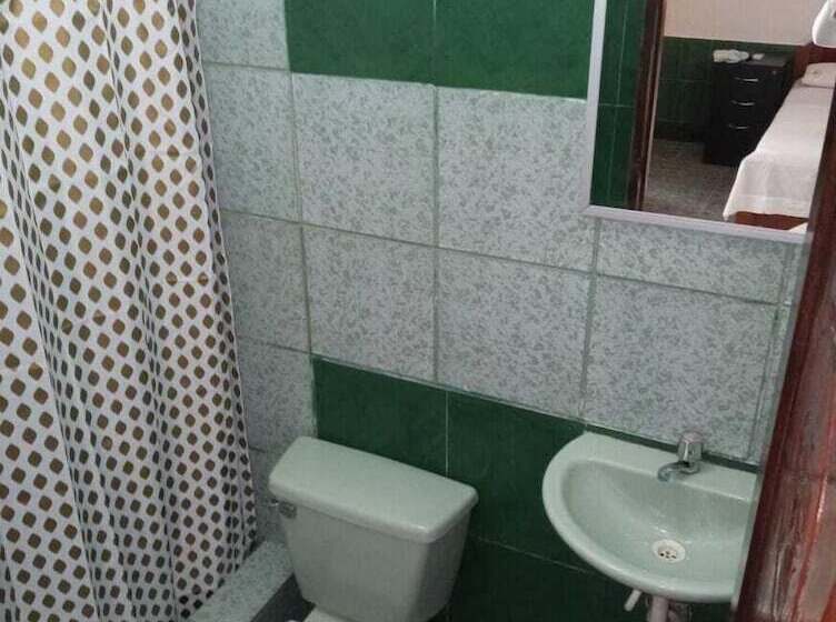 اتاق استاندارد سه نفره, Gran Hotel Jungla