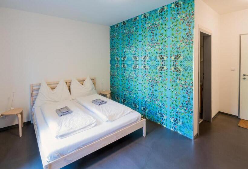 Standardrum, Hostel Zahrada Mikulov