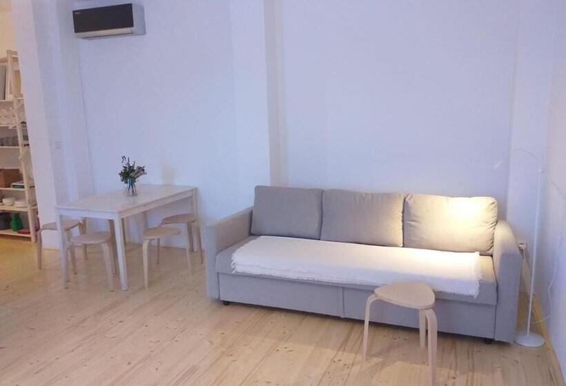 Standard Studio, Hostel Zahrada Mikulov