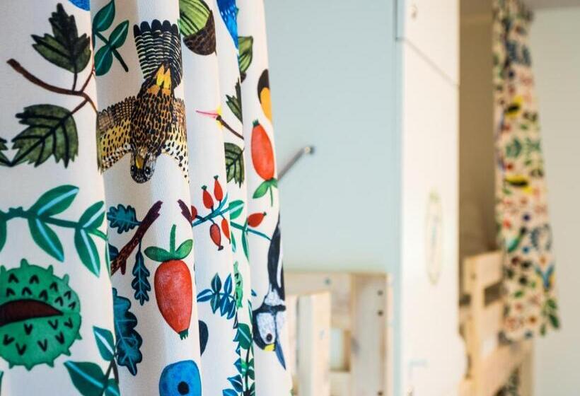 Säng i Delat Rum, Hostel Zahrada Mikulov