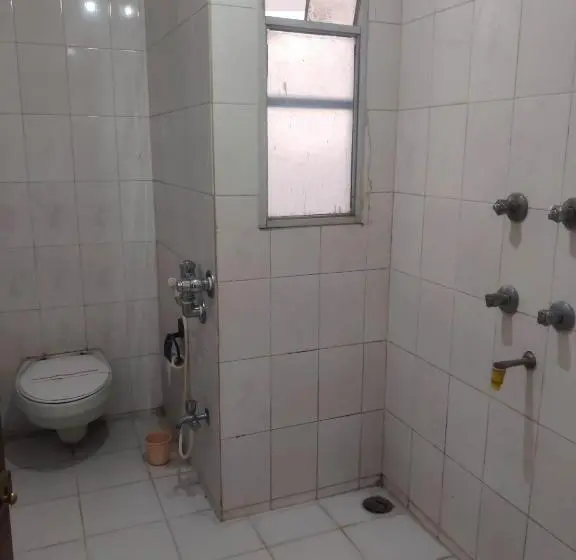 Chambre Standard, Rajtara