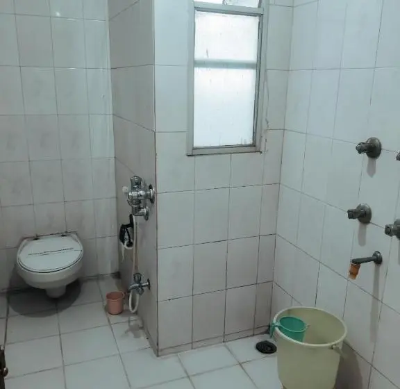 Chambre Standard, Rajtara