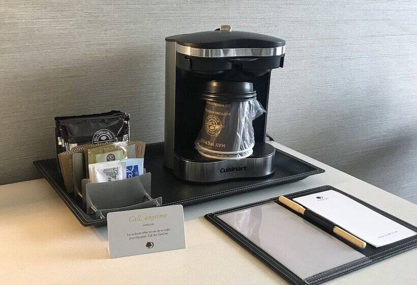 스탠다드 룸 더블 침대 2개, Doubletree By Hilton Pomona