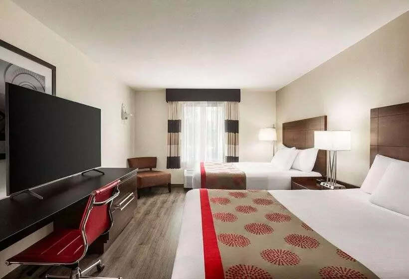 ２ダブルベッドのスタンダードルーム, Ramada By Wyndham Sarasota Waterfront