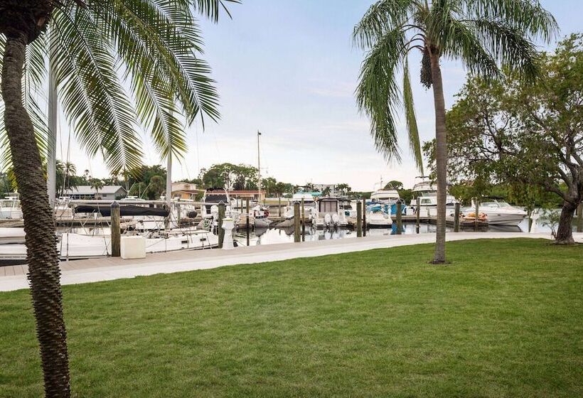 Номер Стандарт 2 Двуспальные Кровати, Ramada By Wyndham Sarasota Waterfront