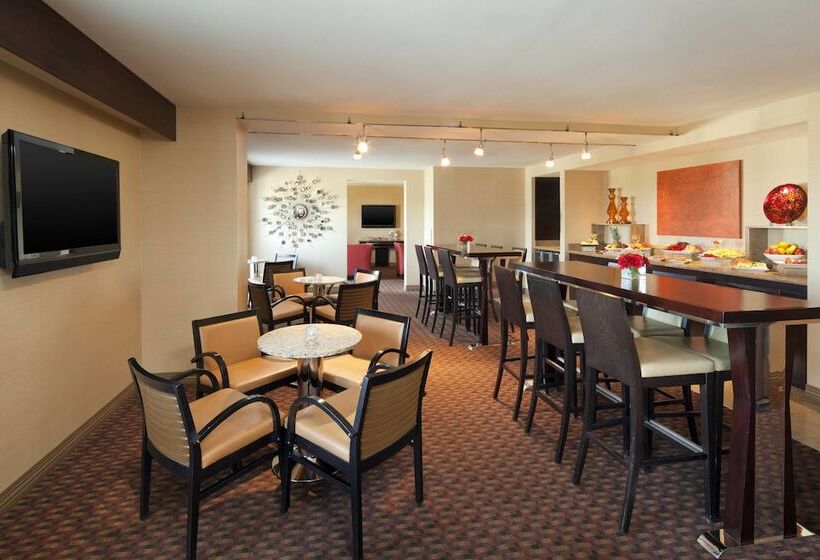 Номер Клуб, Sheraton Albuquerque Uptown By Marriott